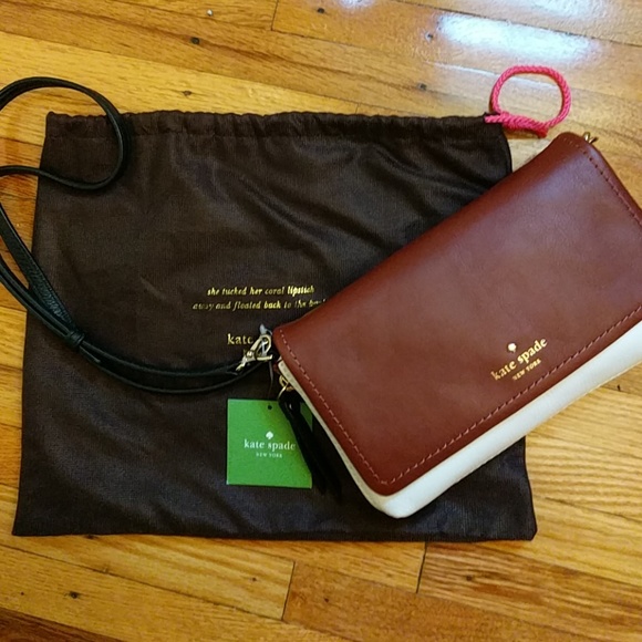 kate spade Handbags - NWT Kate Spade crossbody bag